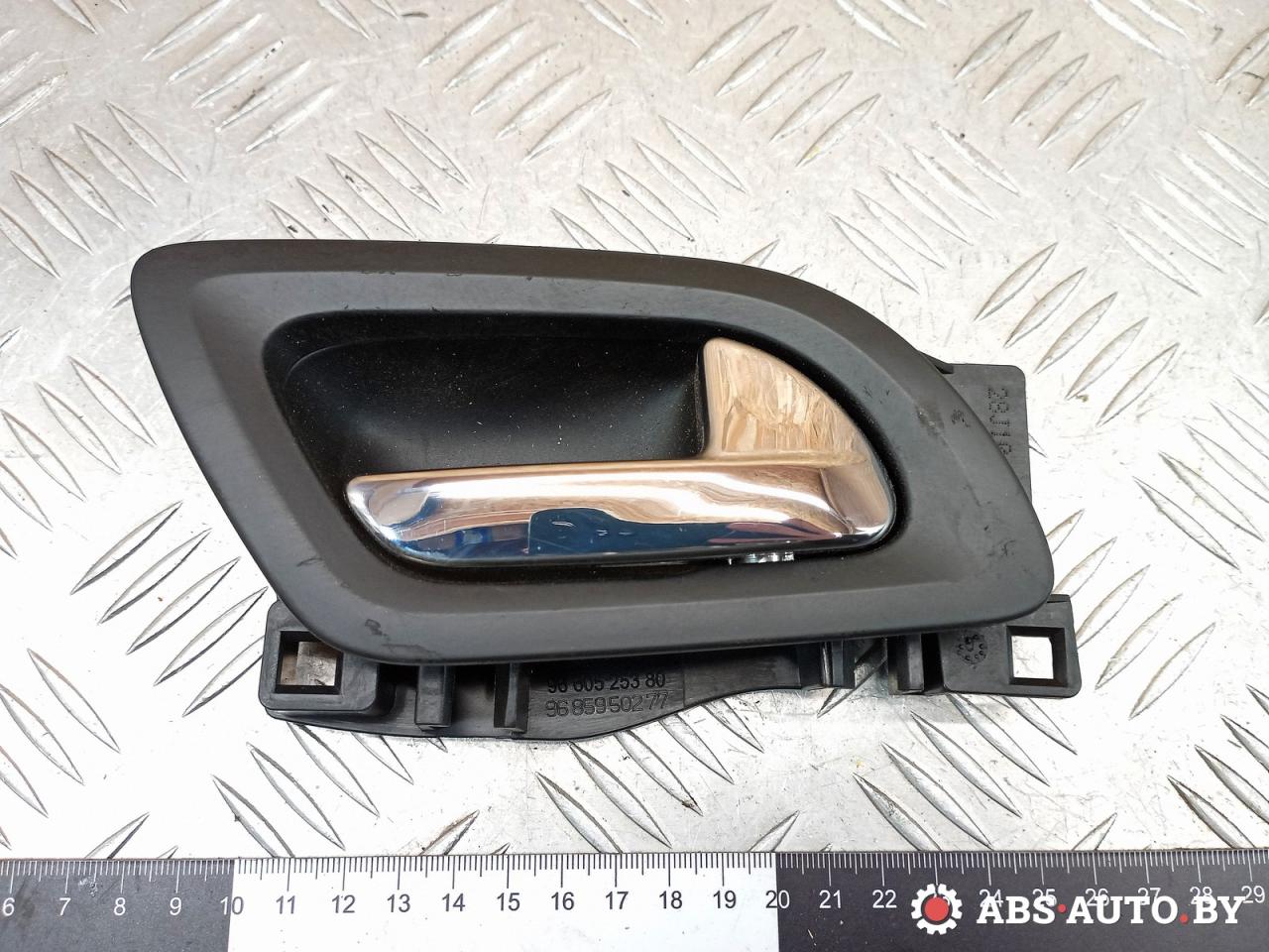 ручка внутренняя задняя правая Peugeot 308 T7 2010, 1.6 л., 9HY (DV6TED4), дизель, МКПП, черный, хетчбэк 5 дв., 9660525380, 9685950277 - фото №1