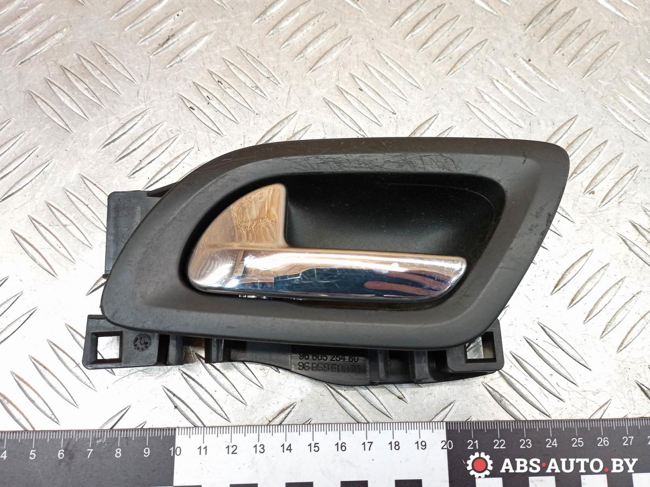 ручка внутренняя передняя левая Peugeot 308 T7 2010, 1.6 л., 9HY (DV6TED4), дизель, МКПП, черный, хетчбэк 5 дв., 9660525480, 9685950377 - фото №1