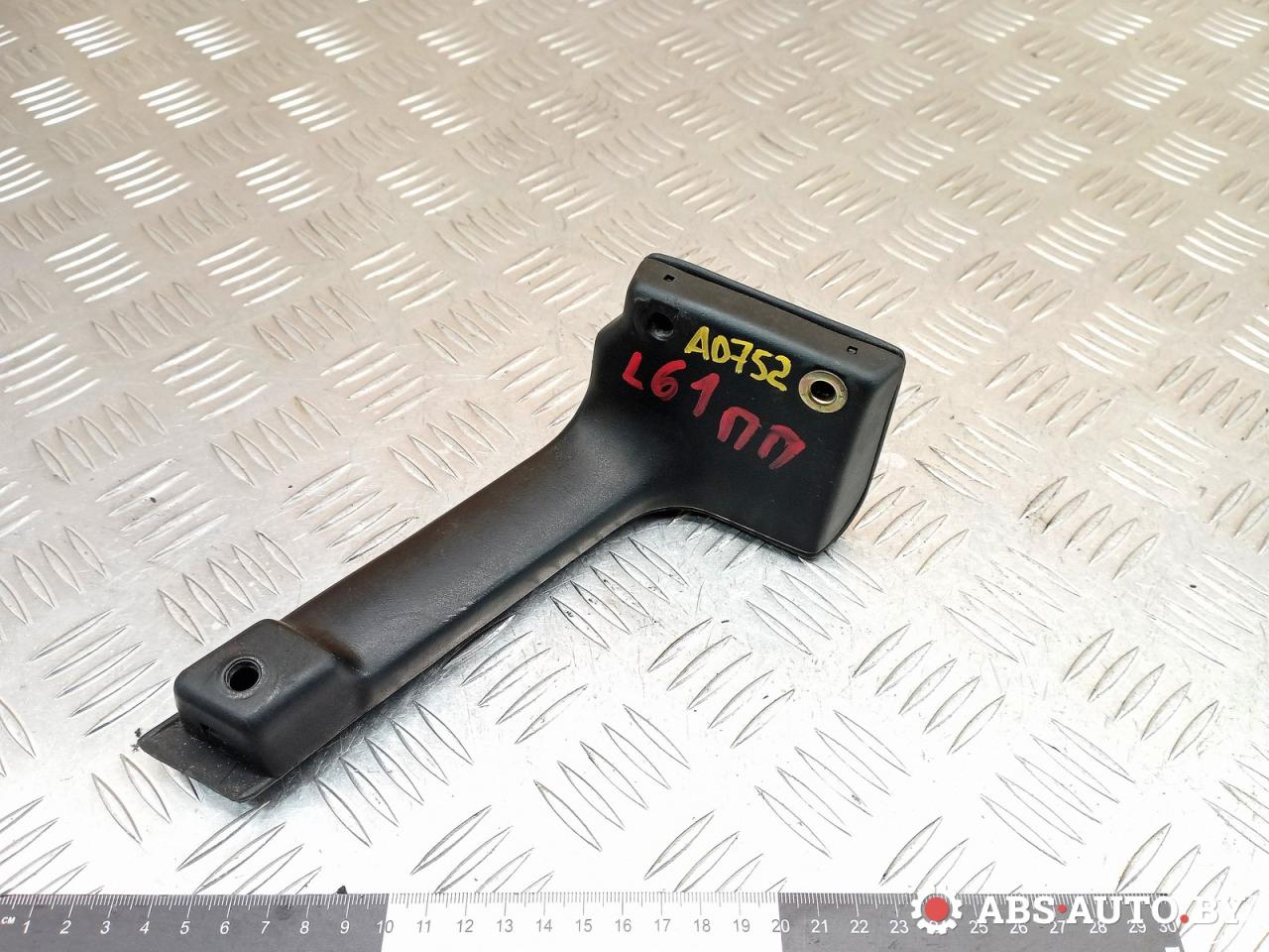 ручка внутренняя передняя правая Volkswagen Transporter T4 1995, 2.4 л., МКПП - фото №1