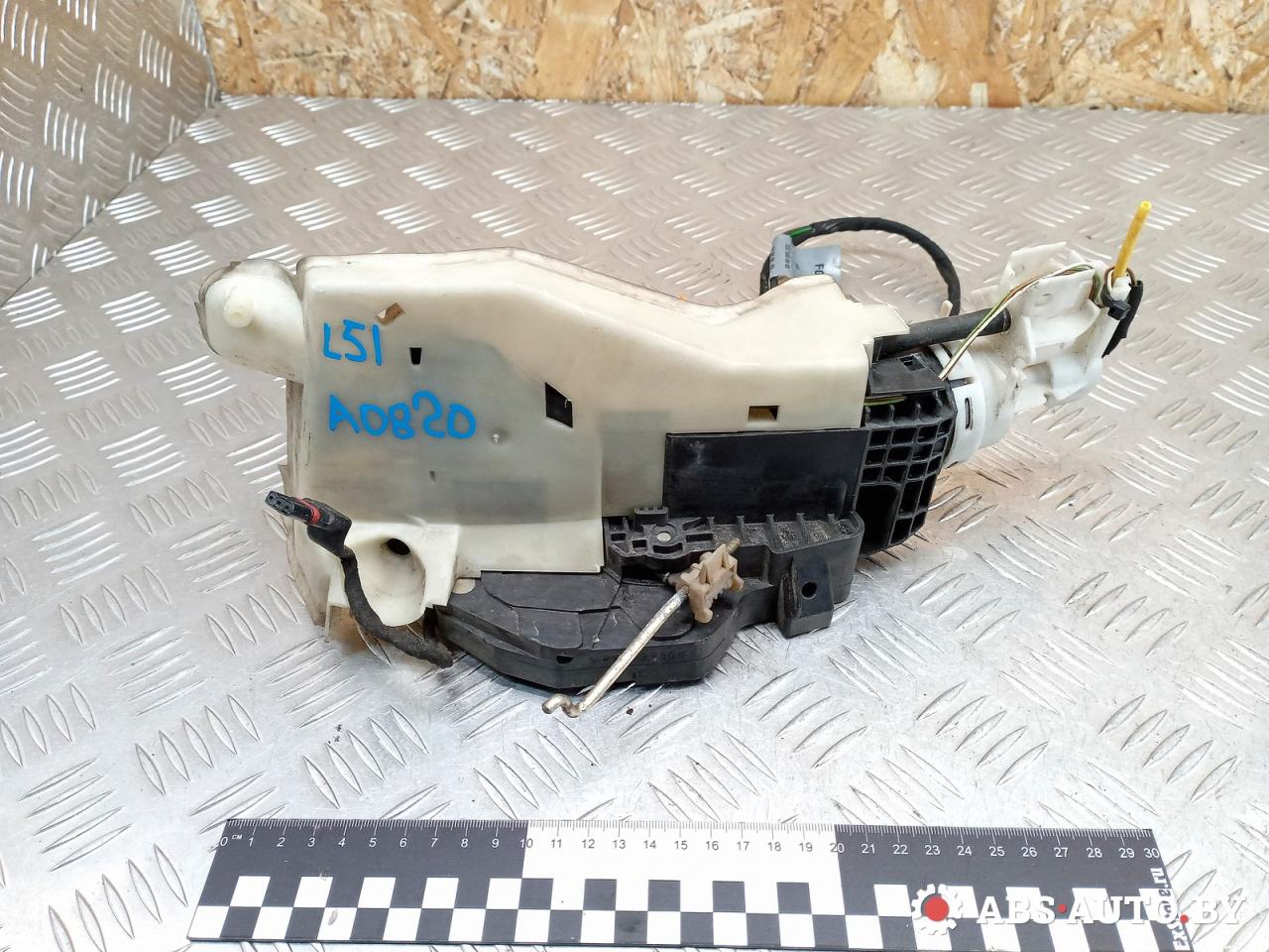 замок двери передней правой Mercedes-Benz S-Класс W220 2002, 3.2 л., дизель, АКПП, седан, 2207200435, A2207200435 - фото №1