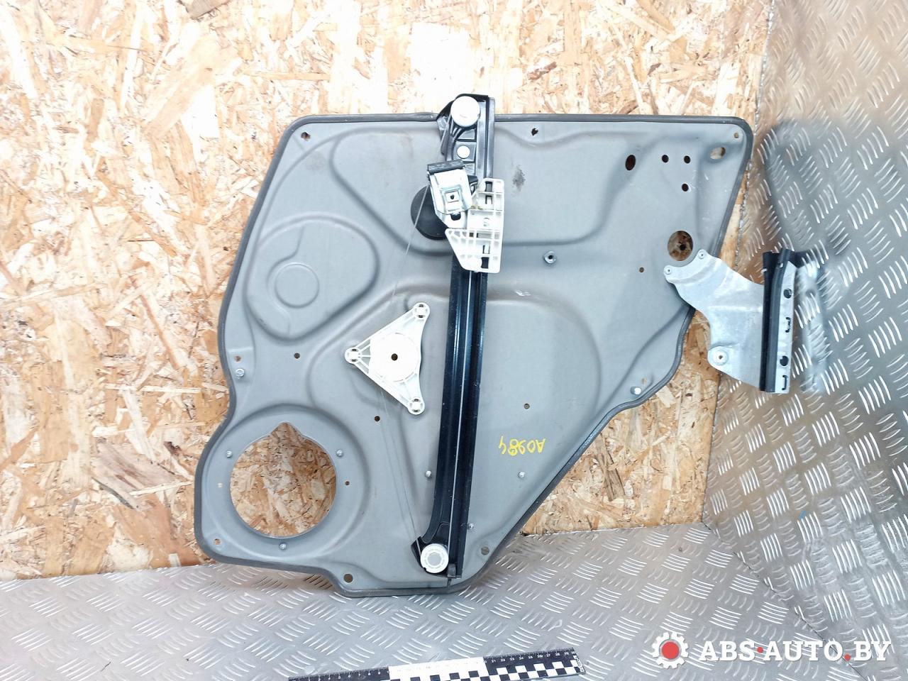 стеклоподъемник задний левый Mercedes-Benz B-Класс W245 2008, 2.0 л., OM 640.941, дизель, АКПП, A1697301579, 1697301579 - фото №1