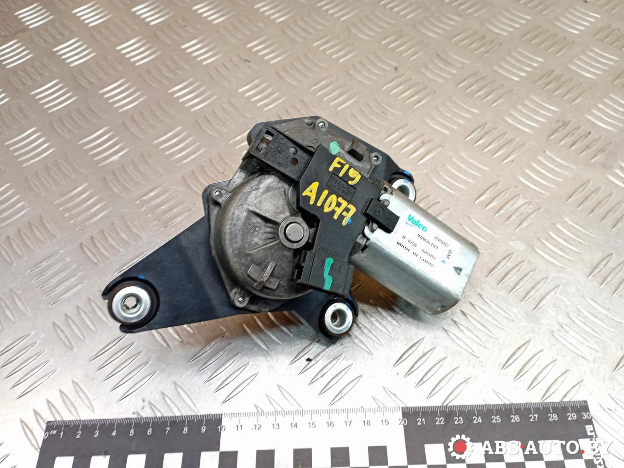 моторчик заднего стеклоочистителя (дворника) Opel Mokka 1 поколение 2015, 1.6 л., B 16 XER, бензин, МКПП, 96955193 - фото №1