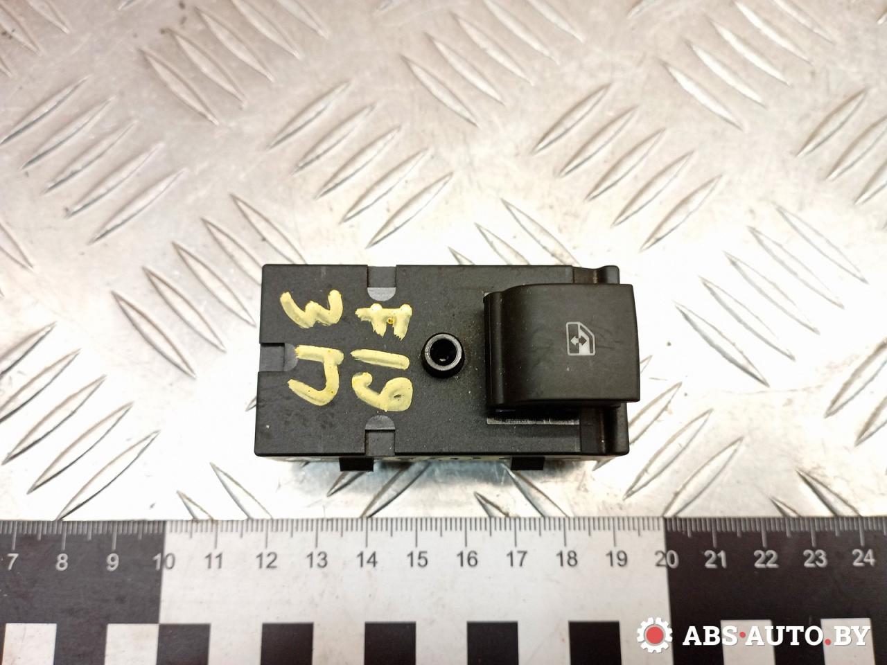 кнопка стеклоподъемника двери задней Opel Mokka 1 поколение 2015, 1.6 л., B 16 XER, бензин, МКПП, 13301888 - фото №1