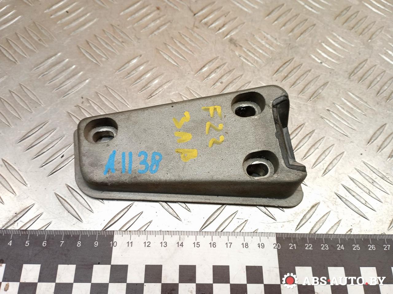 ответная часть (скоба) замка двери IVECO Daily 3 поколение 2001, 2.8 л., 8140.43B, дизель, МКПП, 35s11, микроавтобус, 1303906080 - фото №1