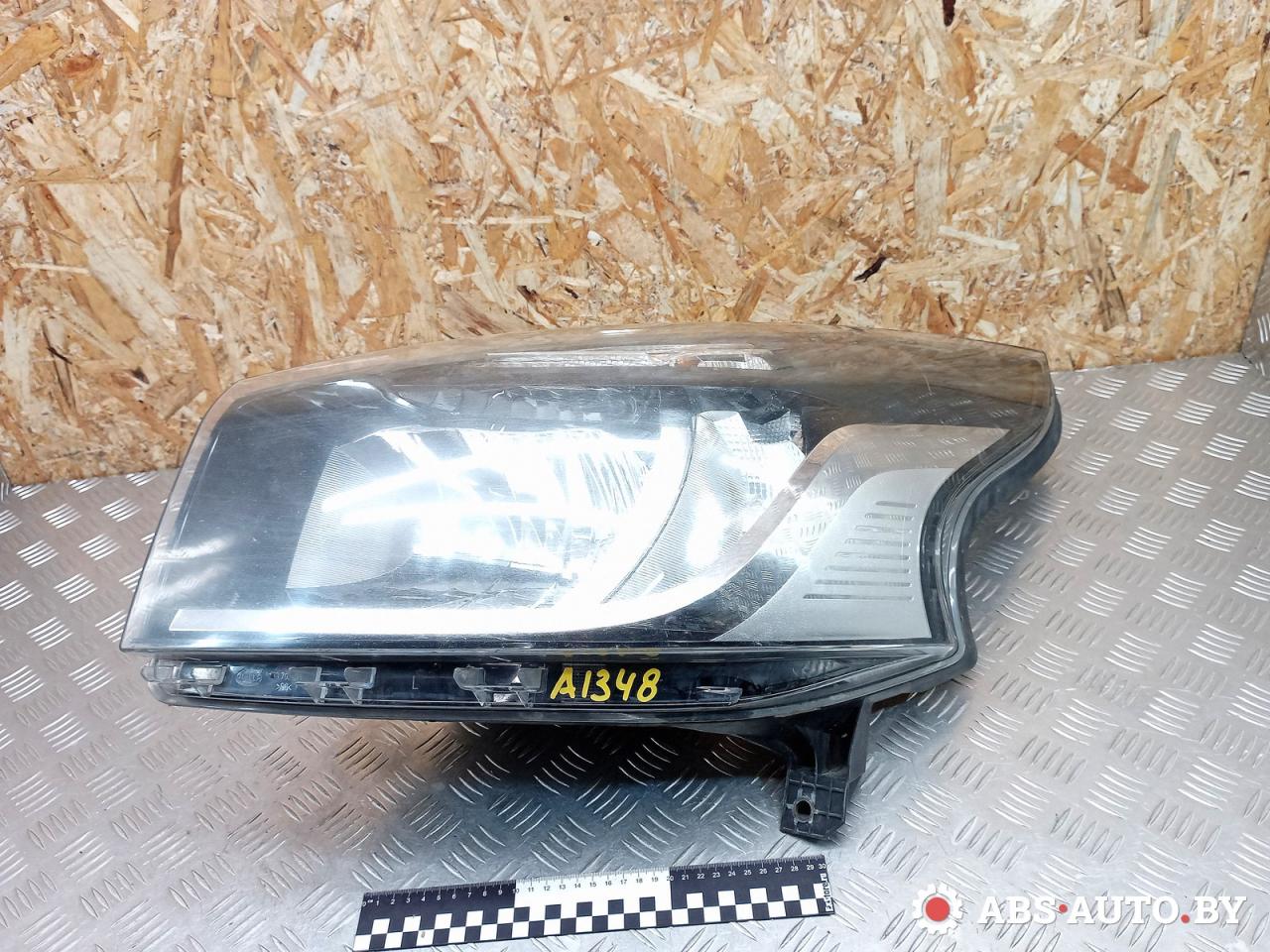 фара левая Renault Trafic 3 поколение 2016, 1.6 л., R9M 408, дизель, МКПП, микроавтобус, 260607934R - фото №1