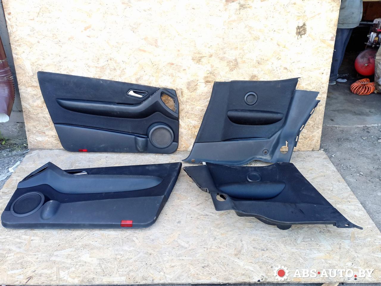 Обшивка двери (комплект) Mercedes-Benz A W169 2 поколение (2004-2008) 2008, 2.0 л., дизель, МКПП, хетчбэк 3 дв. - фото №1