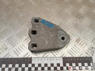 кронштейн двигателя Volkswagen Transporter T5 2009, V05071