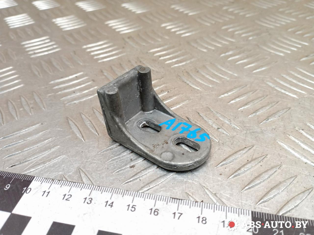 ответная часть (скоба) замка двери Renault Mascott 1 поколение 2004, 2.8 л., МКПП, микроавтобус, 353018, 353018A - фото №1