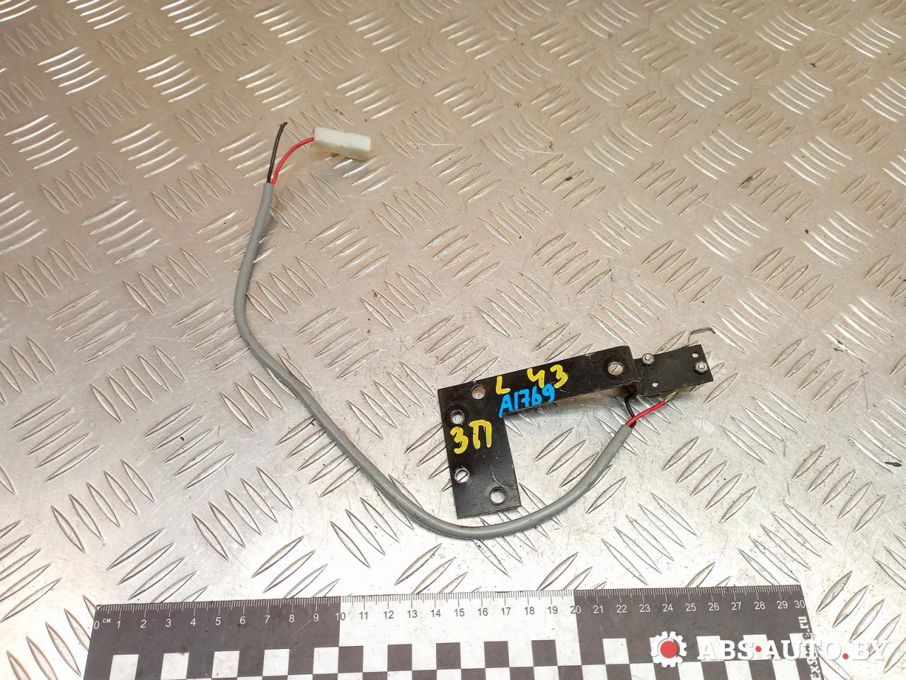 концевик дверной Renault Mascott 1 поколение 2004, 2.8 л., МКПП, микроавтобус - фото №1