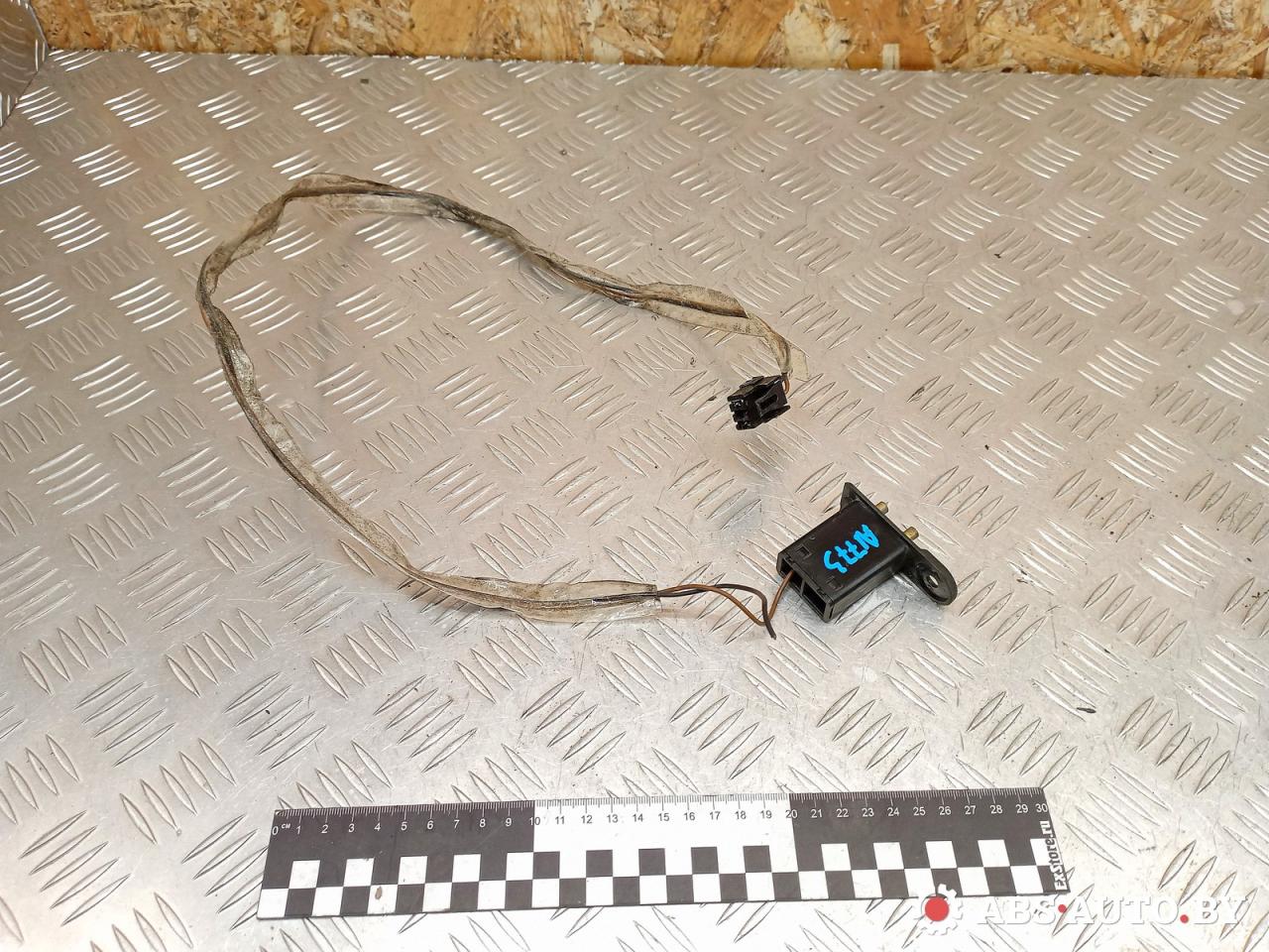 концевик дверной Renault Mascott 1 поколение 2004, 2.8 л., МКПП, микроавтобус, 7700352944 - фото №1