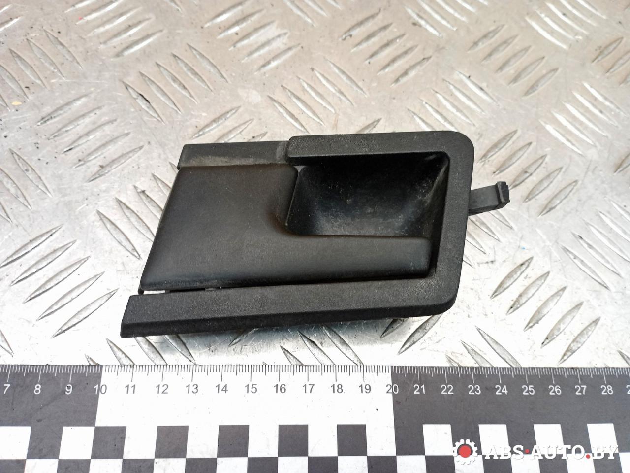 ручка внутренняя передняя левая Volkswagen Transporter T4 1995, 2.4 л., МКПП, 701837019A - фото №1