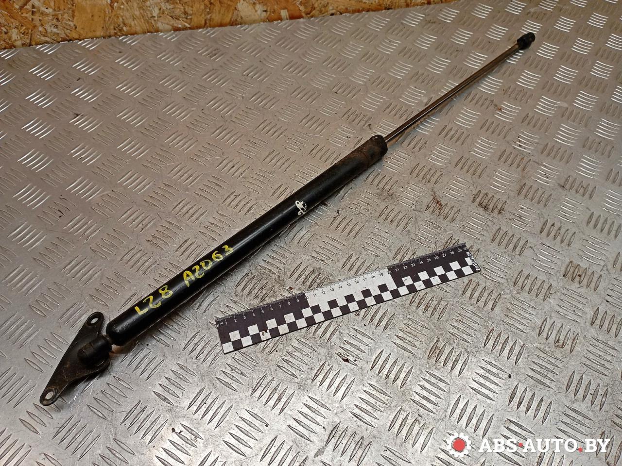 амортизатор крышки багажника (3-5 двери) Mercedes-Benz Vito W638 2001, 2.2 л., OM 611.980, дизель, МКПП, микроавтобус, A6389800364, 6389800364 - фото №1