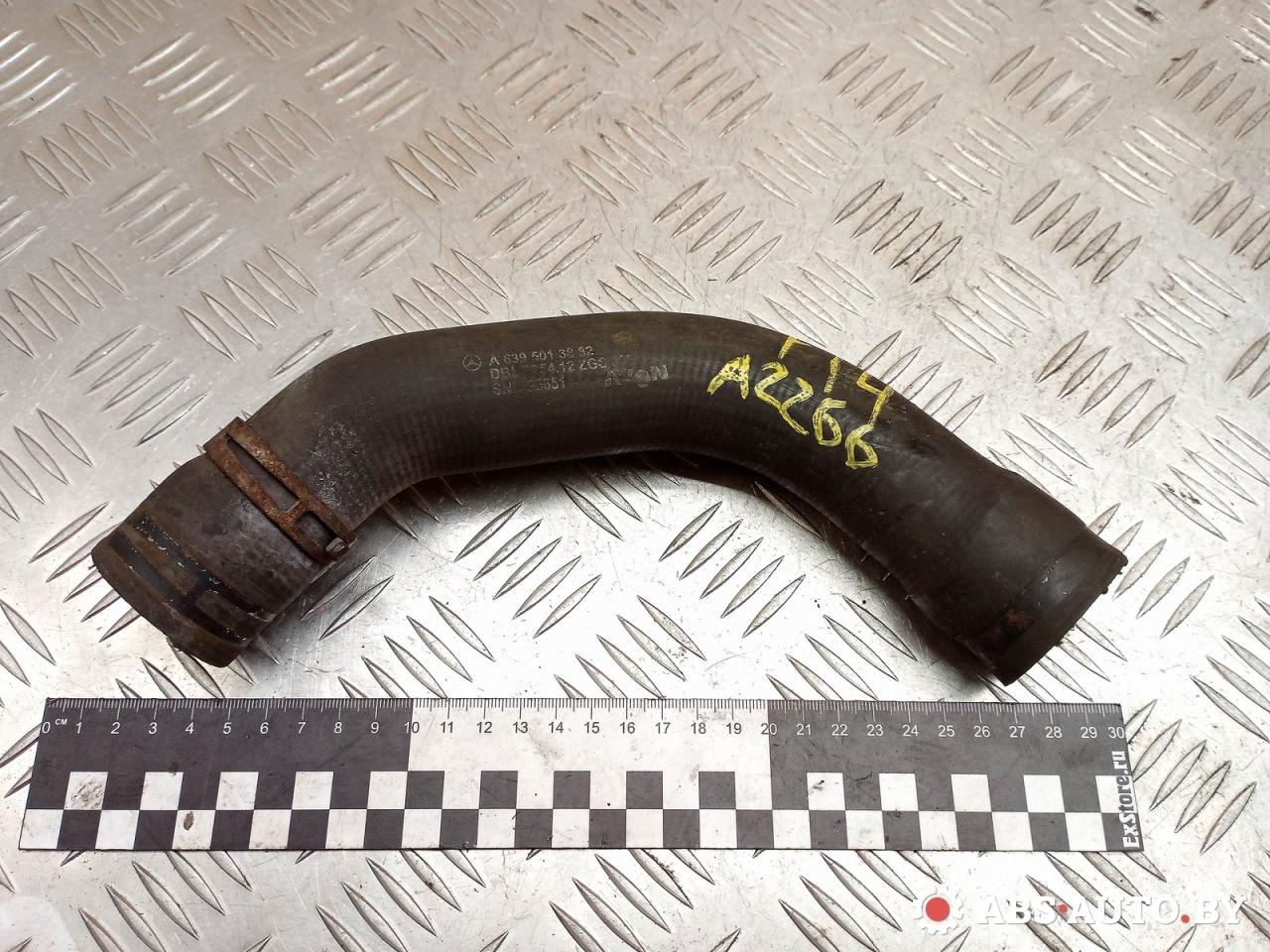 патрубок радиатора Mercedes-Benz Vito W639 2005, 2.2 л., OM 646.982, дизель, МКПП, микроавтобус, A6395013882 - фото №1