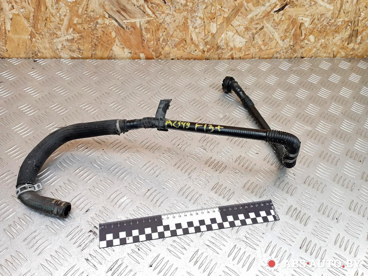 патрубок радиатора Peugeot 308 T7 2010, 1.6 л., 9HY (DV6TED4), дизель, МКПП, черный, хетчбэк 5 дв. - фото №1