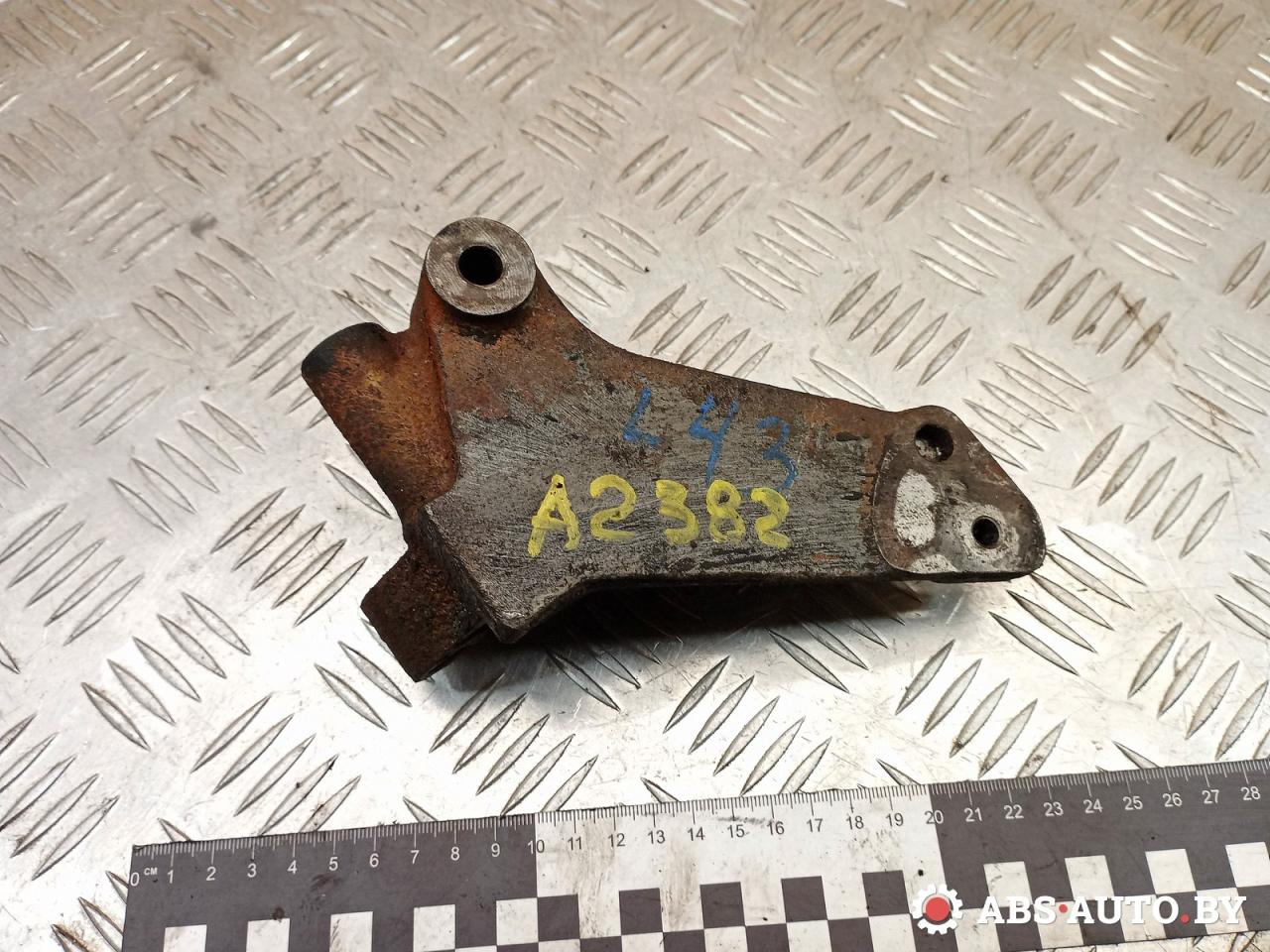 кронштейн генератора Renault Mascott 1 поколение 2004, 2.8 л., МКПП, микроавтобус, 500372423 - фото №1