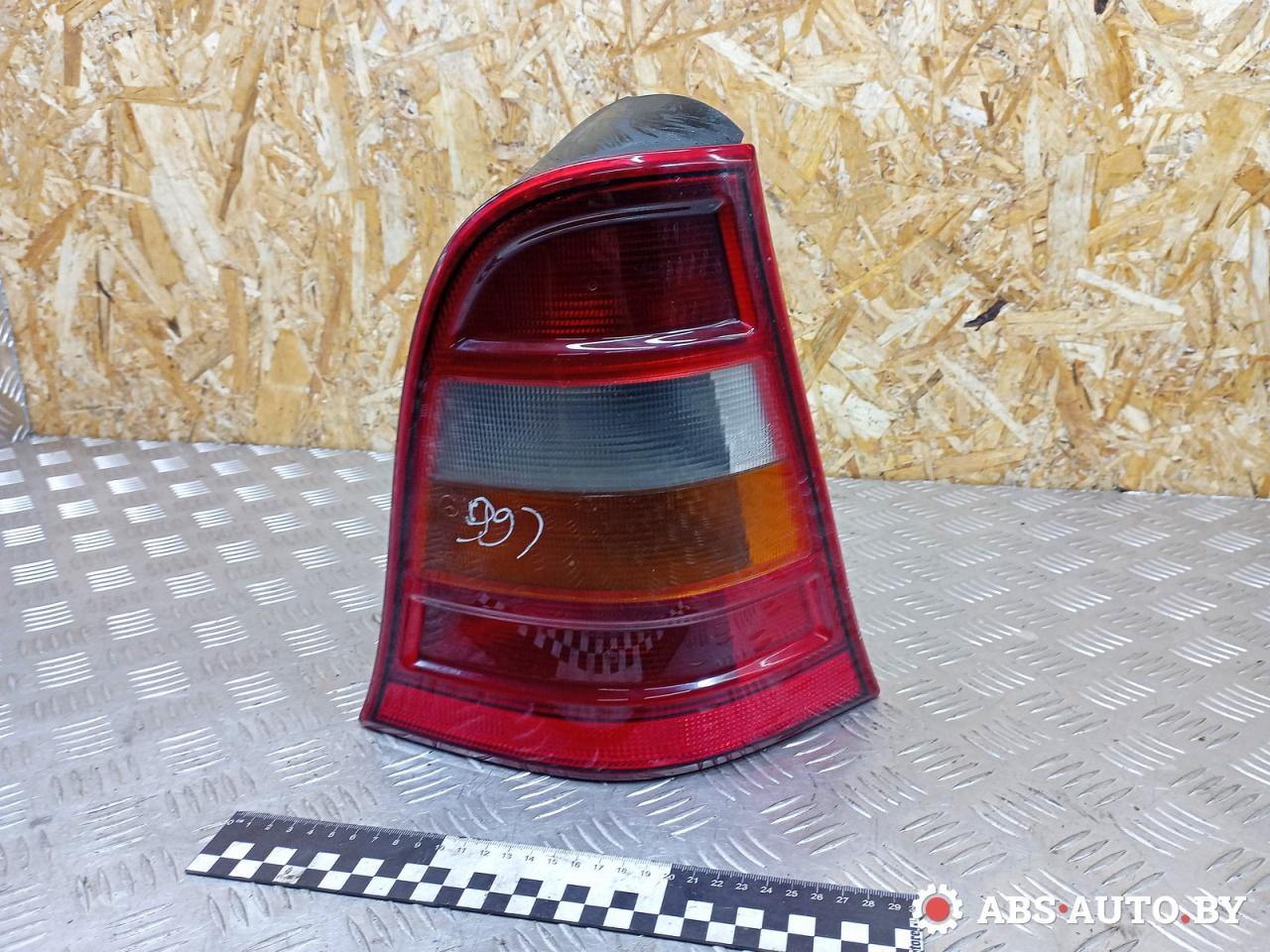 фонарь задний правый Mercedes-Benz A W168 1 поколение (1997-2001) 2000, 1.7 л., дизель, МКПП, A1688200264 - фото №1