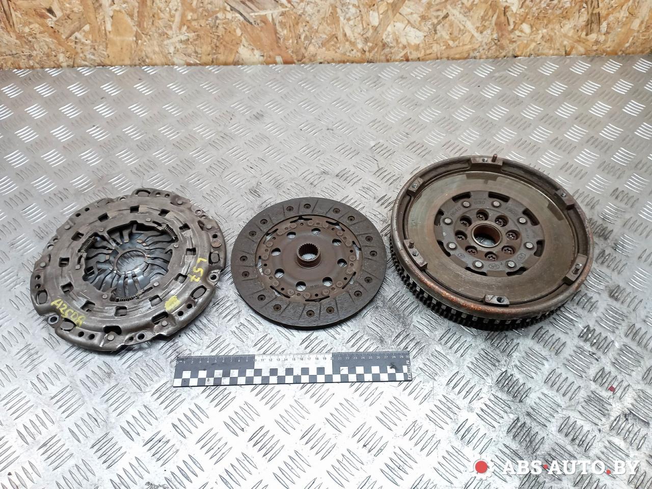 комплект сцепления Mercedes-Benz A W169 2 поколение (2004-2008) 2008, 2.0 л., дизель, МКПП, хетчбэк 3 дв., A0192501701, A0002527205, A6400301905, 0002524811, 0002542608, 0002542908, 0012523505, 0192501701, 0212501601, 0232500001, A0002524811, A0002542608, A0002542908, A0012523505, A0212501601, A0232500001, 2660301105, 6400301905, 6400303705, 6689900012, A2660301105, A6400303705, A6689900012 - фото №1