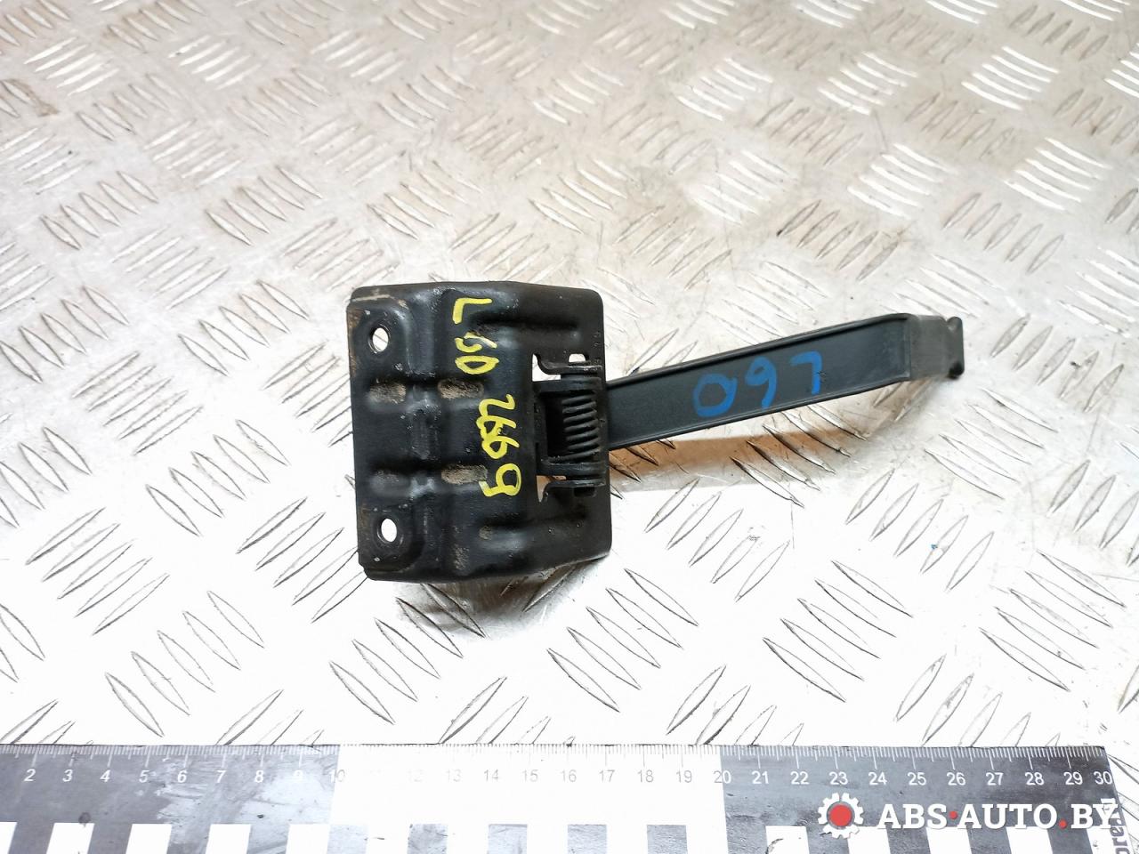 ручка открывания капота Renault Scenic 2 поколение 2005, 1.9 л., дизель, МКПП, минивэн, 8200119676, 10461013 - фото №1