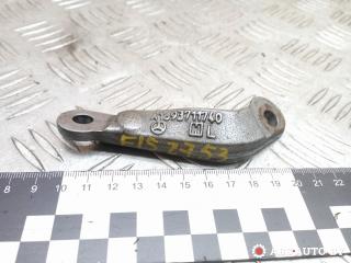 кронштейн КПП Mercedes-Benz B-Класс W245 2008, 2.0 л., OM 640.941, дизель, АКПП, A1693711740