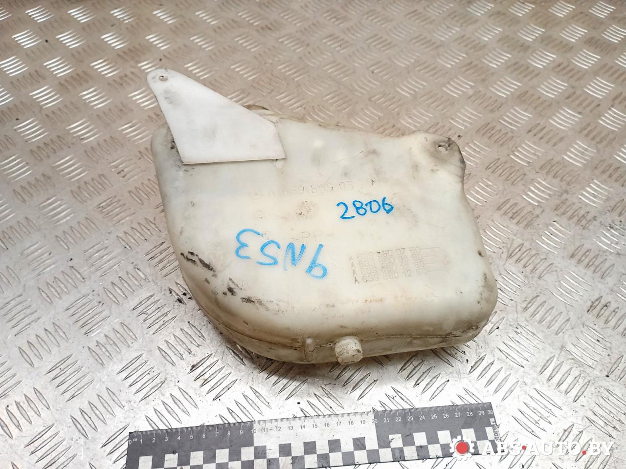 бачок омывателя Mercedes-Benz Vito W639 2005, 2.2 л., OM 646.982, дизель, МКПП, микроавтобус, 6398690320, 6398600760, 6398600860, 6398601160, 6398601260, A6398690320, A6398600760, A6398600860, A6398601160, A6398601260 - фото №1