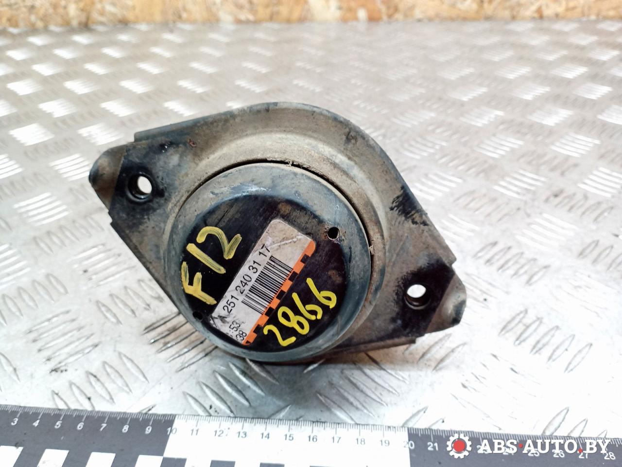 подушка крепления двигателя Mercedes-Benz M-Класс W164 2008, 3.0 л., OM642 DE30LA, дизель, АКПП, хетчбэк 5 дв., A2512403117, 2512403117, 2512402917, 2512404417, A2512402917, A2512404417 - фото №1