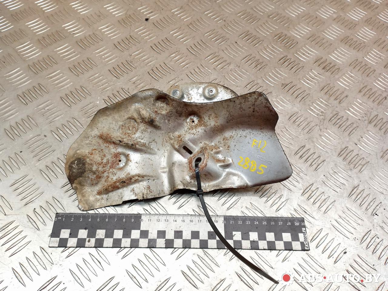 тепловой экран глушителя Mercedes-Benz M-Класс W164 2008, 3.0 л., OM642 DE30LA, дизель, АКПП, хетчбэк 5 дв., A2512400845 - фото №1