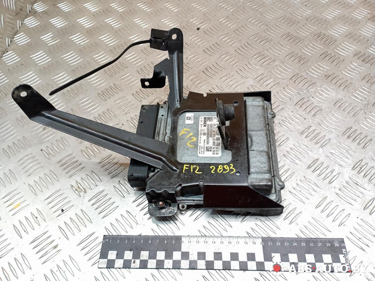 блок управления двигателем Mercedes-Benz M-Класс W164 2008, 3.0 л., OM642 DE30LA, дизель, АКПП, хетчбэк 5 дв., A6421509678, 0281013753 - фото №1