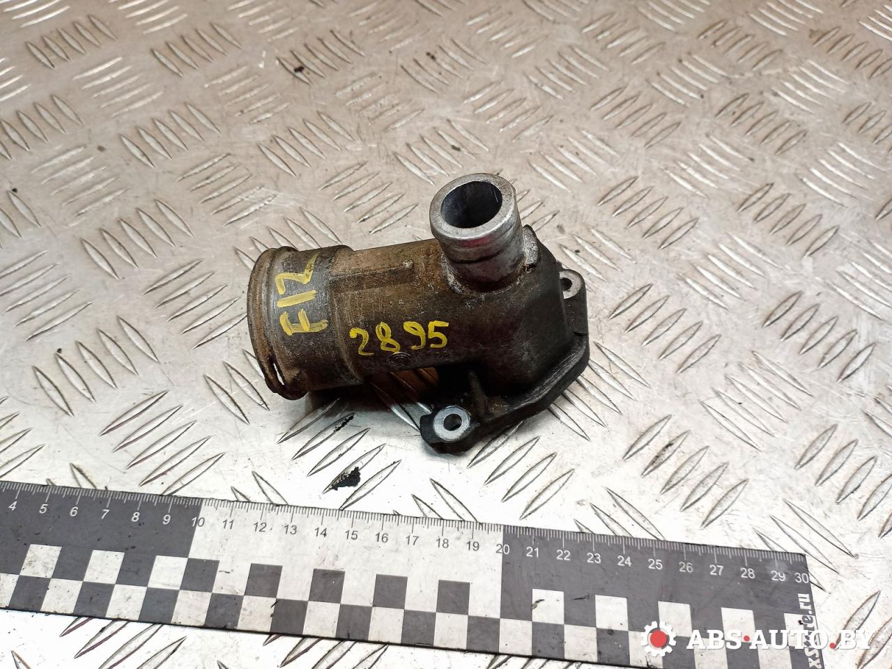 фланец (тройник) системы охлаждения Mercedes-Benz M-Класс W164 2008, 3.0 л., OM642 DE30LA, дизель, АКПП, хетчбэк 5 дв., A6422000056 - фото №1