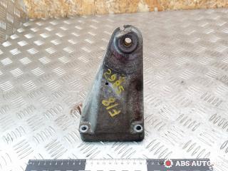 кронштейн двигателя Mercedes-Benz E-Класс W211/S211 2003, 2.2 л., дизель, АКПП, седан, A6112230804