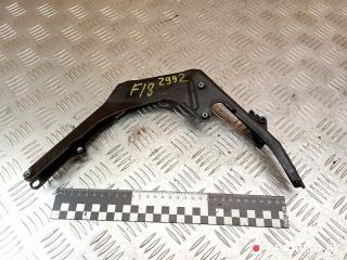 кронштейн глушителя Mercedes-Benz E-Класс W211/S211 2003, 2.2 л., дизель, АКПП, седан, A6110900427