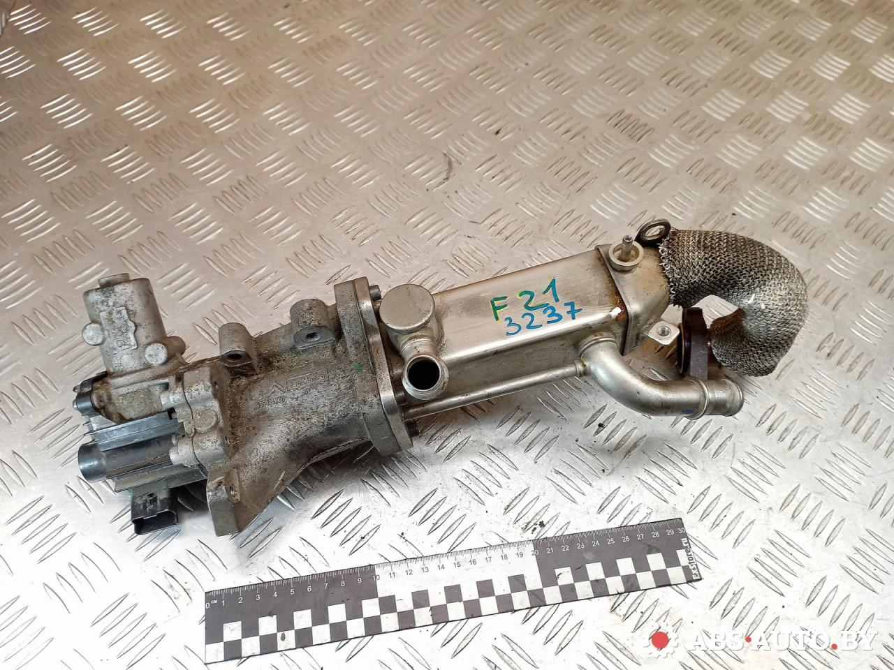 клапан EGR Citroen C5 2 поколение 2009, 2.2 л., дизель, МКПП, универсал, 9656911780, 1427355, 6G9Q9D475AA, 6NU010171231, AJ811155, EGZ1034BE, EGZ1034GP, EGZ1034LR, KRE8890, LR000997, EG1043712B1, MN982239, 1618T1, 700578050, 700578120, EG1034W, V25630015, 9656912280 - фото №1