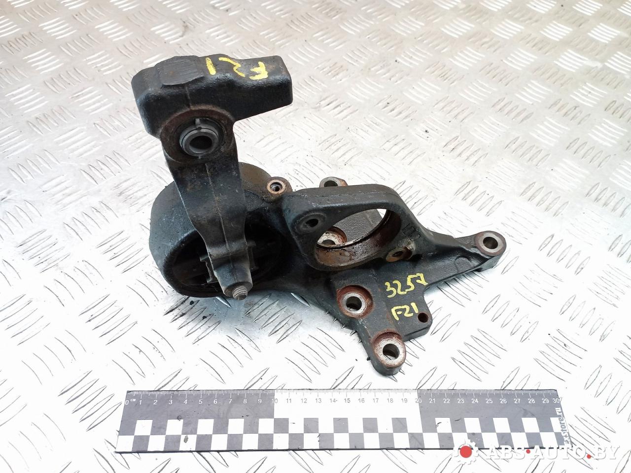 кронштейн полуоси Citroen C5 2 поколение 2009, 2.2 л., дизель, МКПП, универсал, 9654863280 - фото №1