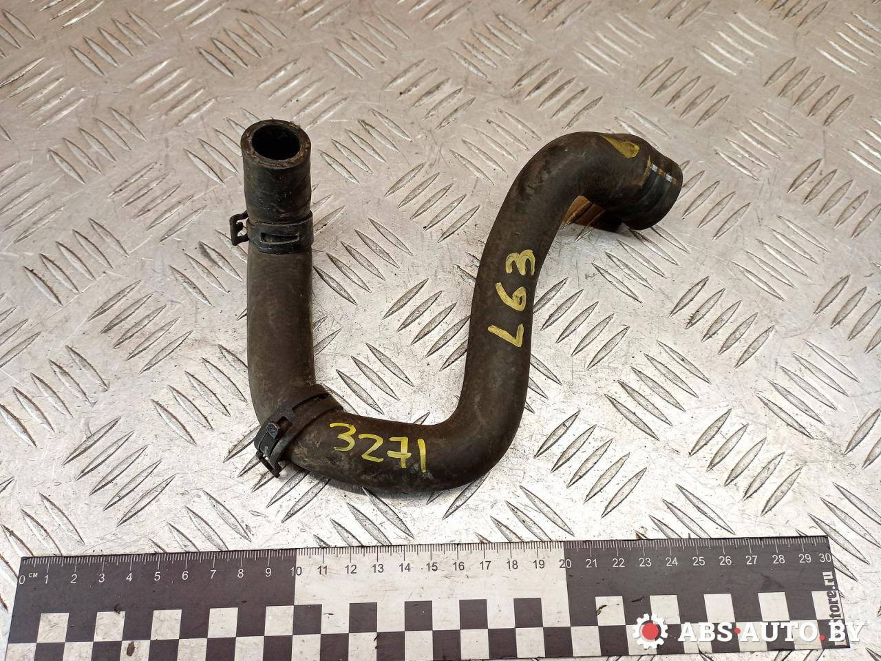 патрубок отопителя (печки) Mercedes-Benz A W168 1 поколение (1997-2001) 2001, 1.4 л., бензин, АКПП, хетчбэк 5 дв., A1688350197 - фото №1