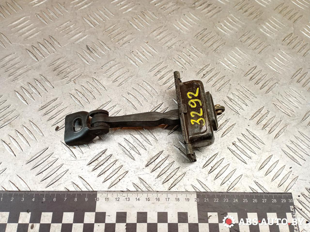 ограничитель открывания двери Mercedes-Benz A W168 1 поколение (1997-2001) 2001, 1.4 л., бензин, АКПП, хетчбэк 5 дв., A1687200116 - фото №1