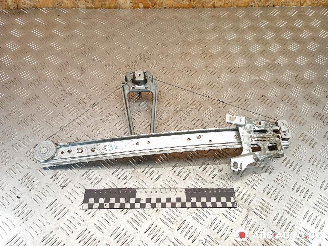 стеклоподъемник задний правый Mercedes-Benz A W168 1 поколение (1997-2001) 2000, 1.7 л., дизель, МКПП - фото №1