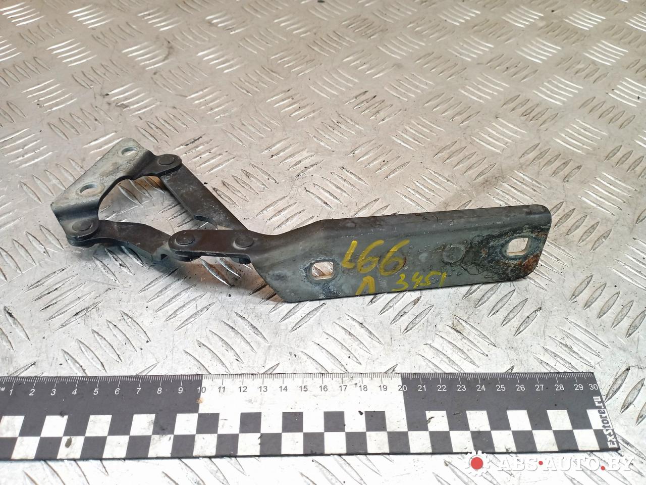 петля капота левая Mercedes-Benz A W168 1 поколение (1997-2001) 2000, 1.7 л., дизель, МКПП, A1688800128, 1688800128 - фото №1