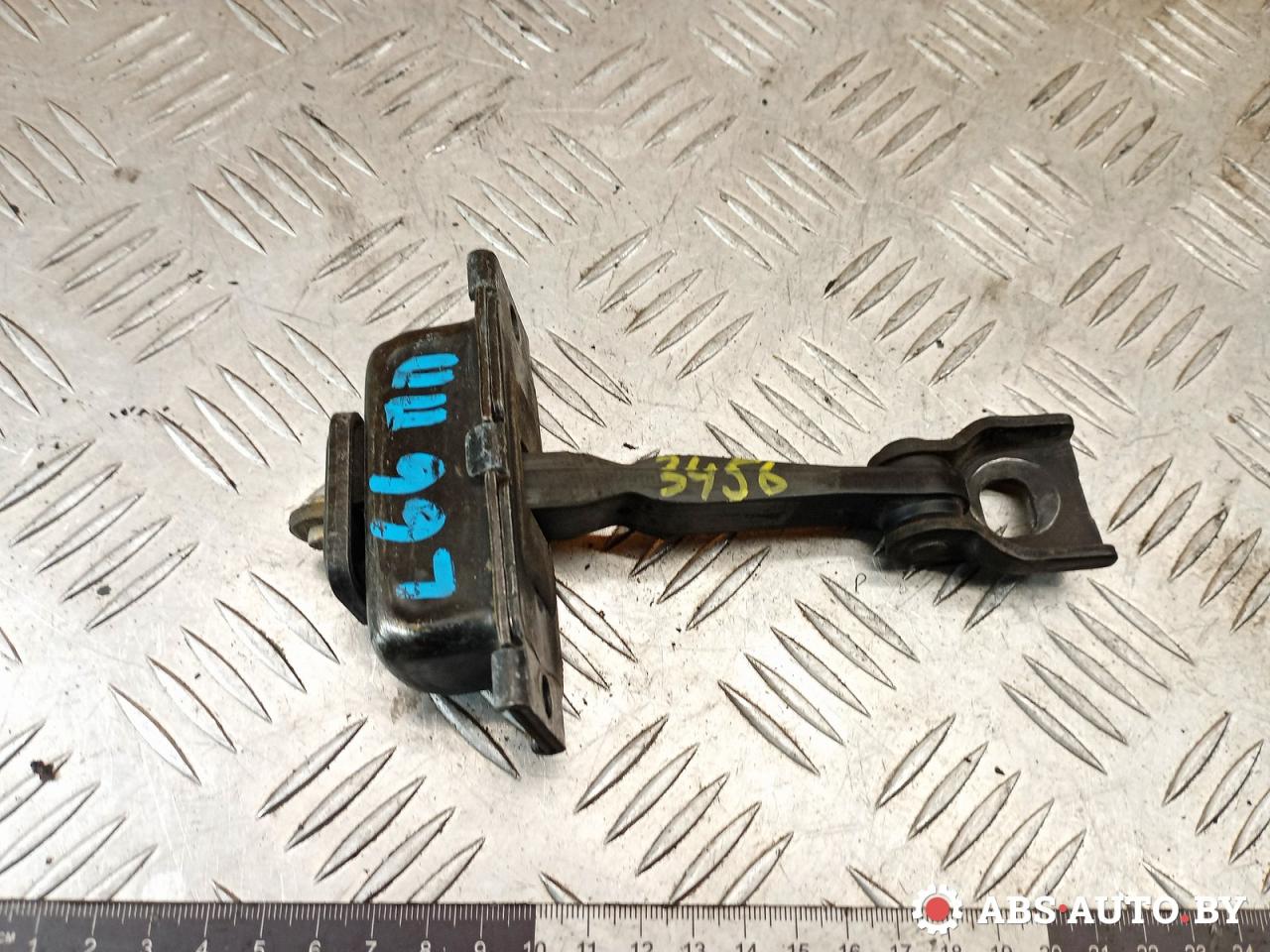 ограничитель открывания двери Mercedes-Benz A W168 1 поколение (1997-2001) 2000, 1.7 л., дизель, МКПП, A1687200116 - фото №1