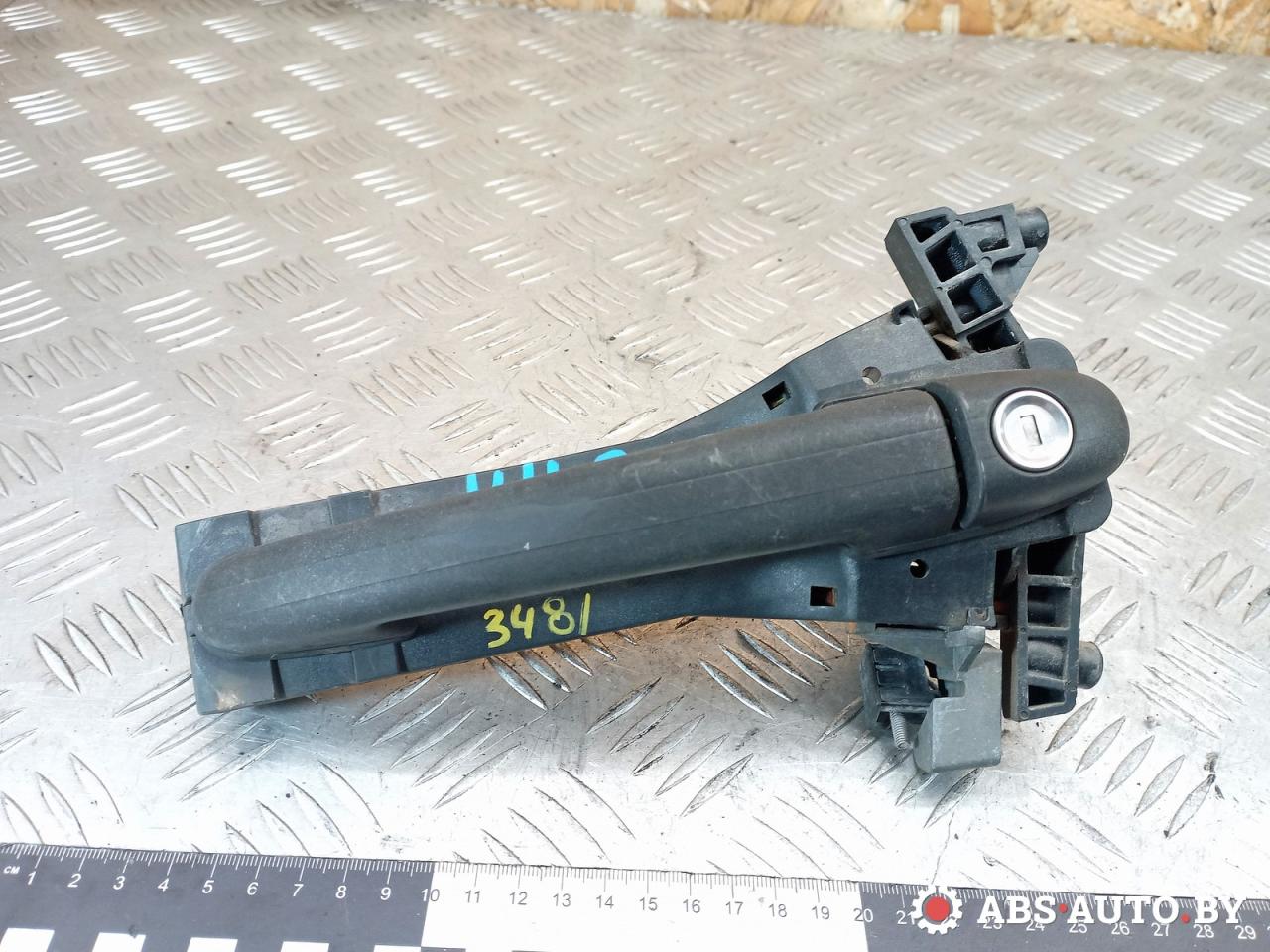 ручка наружная Mercedes-Benz A W168 1 поколение (1997-2001) 2000, 1.7 л., дизель, МКПП - фото №1