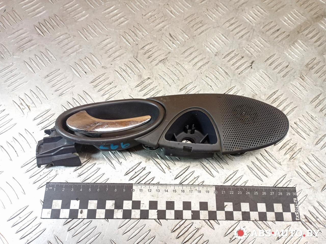 ручка внутренняя передняя левая Mercedes-Benz A W168 1 поколение (1997-2001) 2000, 1.7 л., дизель, МКПП, A1687600161 - фото №1