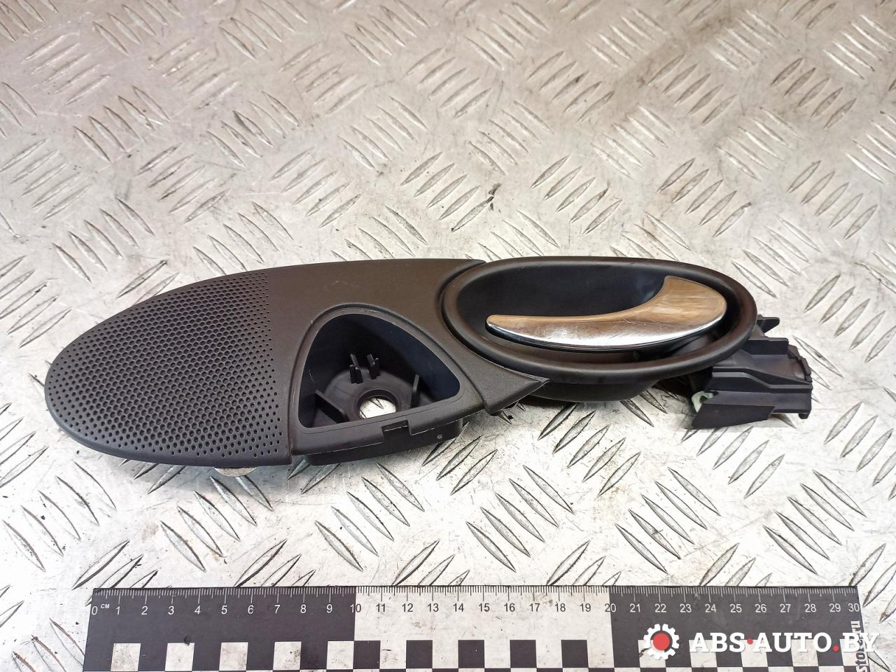 ручка внутренняя задняя правая Mercedes-Benz A W168 1 поколение (1997-2001) 2000, 1.7 л., дизель, МКПП, A1687600661 - фото №1