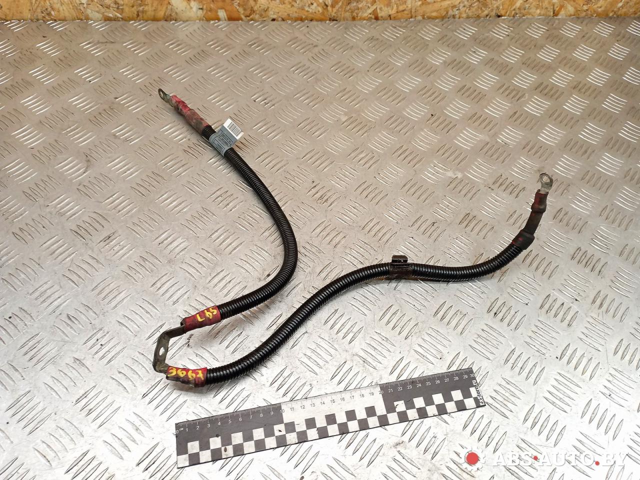 плюсовой провод аккумулятора BMW 5 серия E39 1999, 3.0 л., M57 D30 (306D1), дизель, АКПП, 2247942, 2247943 - фото №1