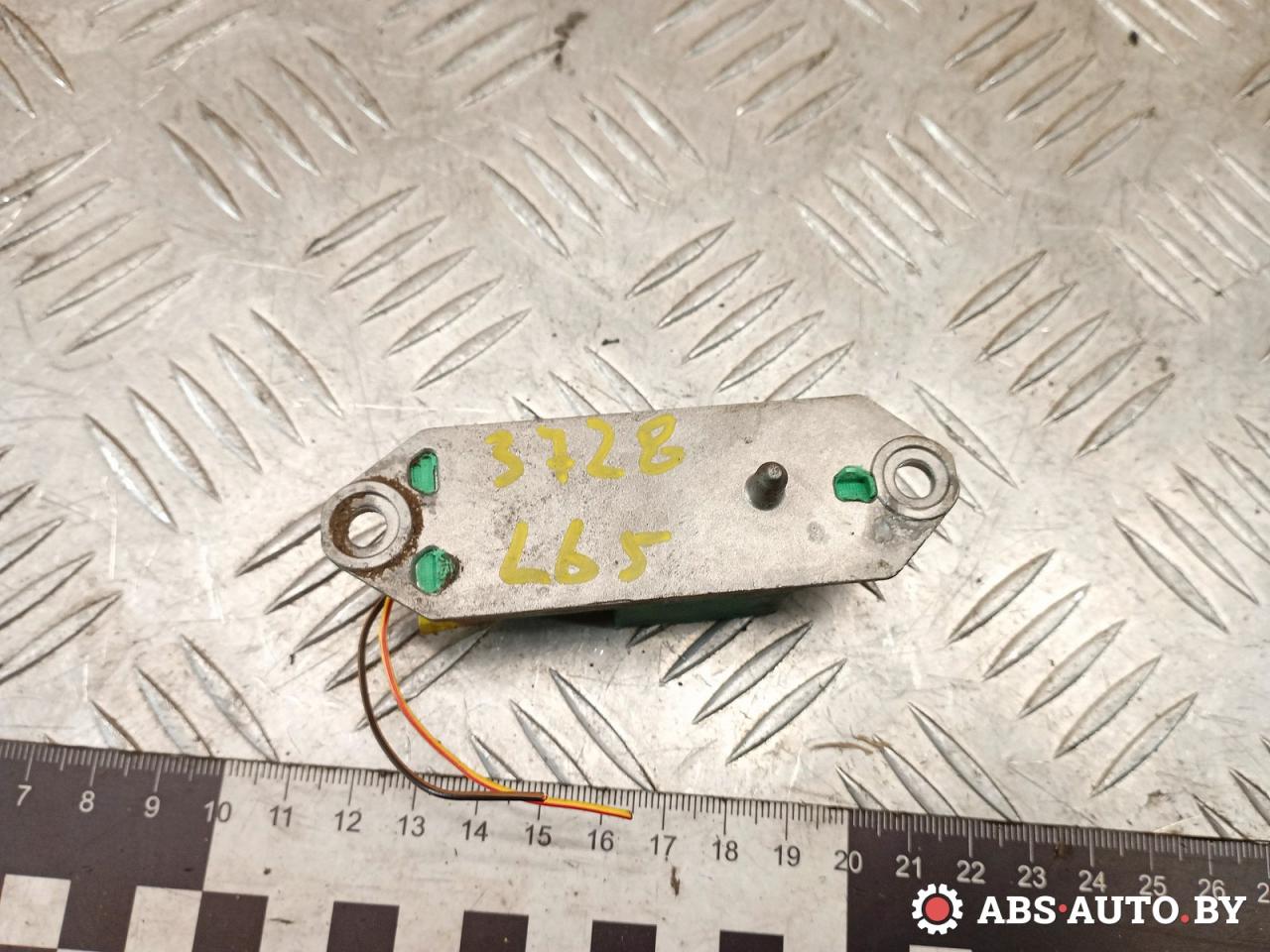 датчик удара BMW 5 серия E39 1999, 3.0 л., M57 D30 (306D1), дизель, АКПП, 65776900728, 6900728 - фото №1