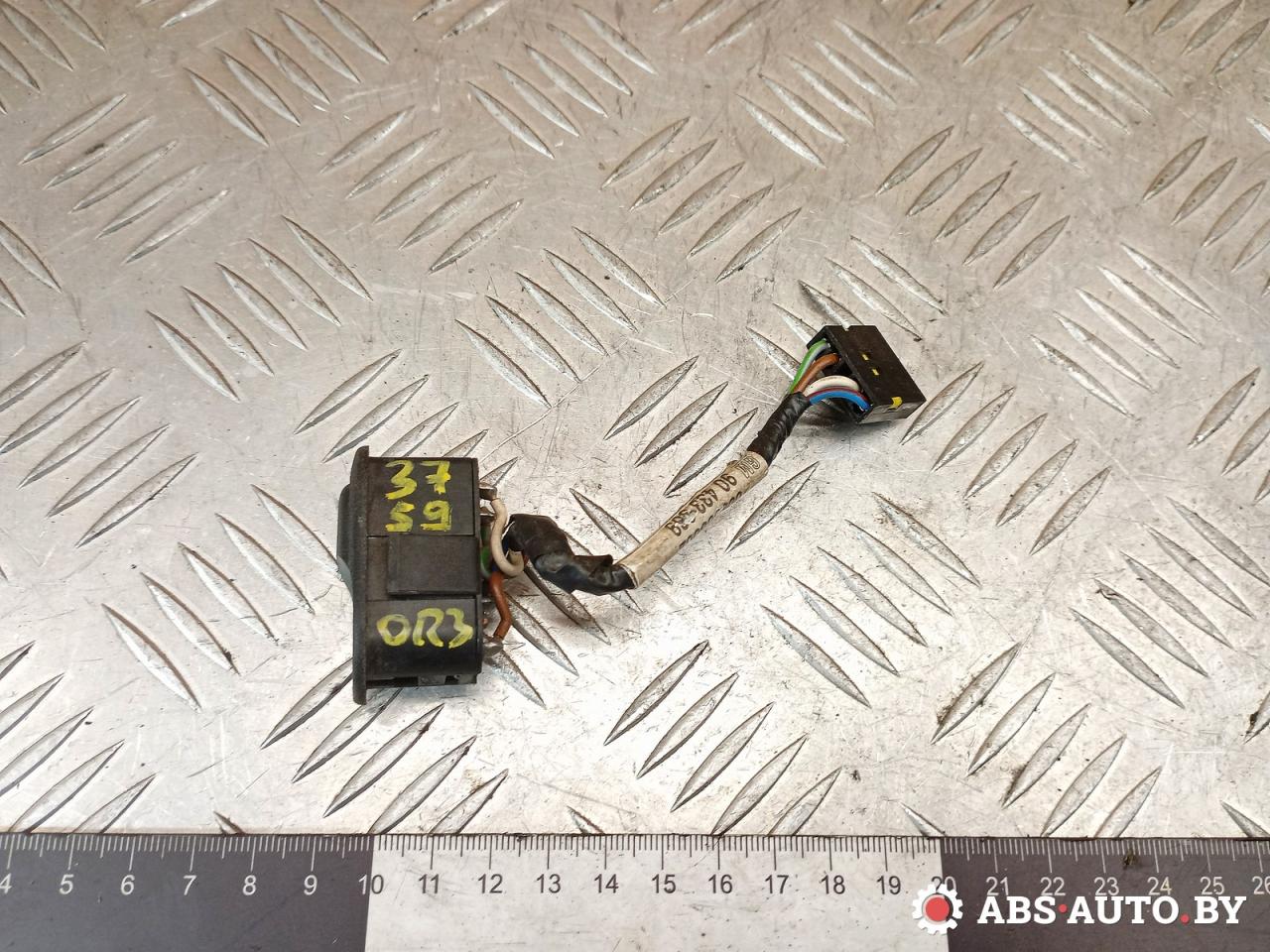 кнопка стеклоподъемника двери задней левой Opel Vectra B 1999, 90433369, 008008002, 03155101 - фото №1