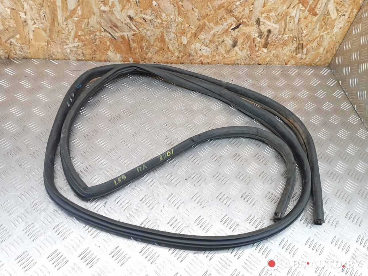 уплотнитель двери Renault Trafic 3 поколение 2016, 1.6 л., R9M 408, дизель, МКПП, микроавтобус - фото №1