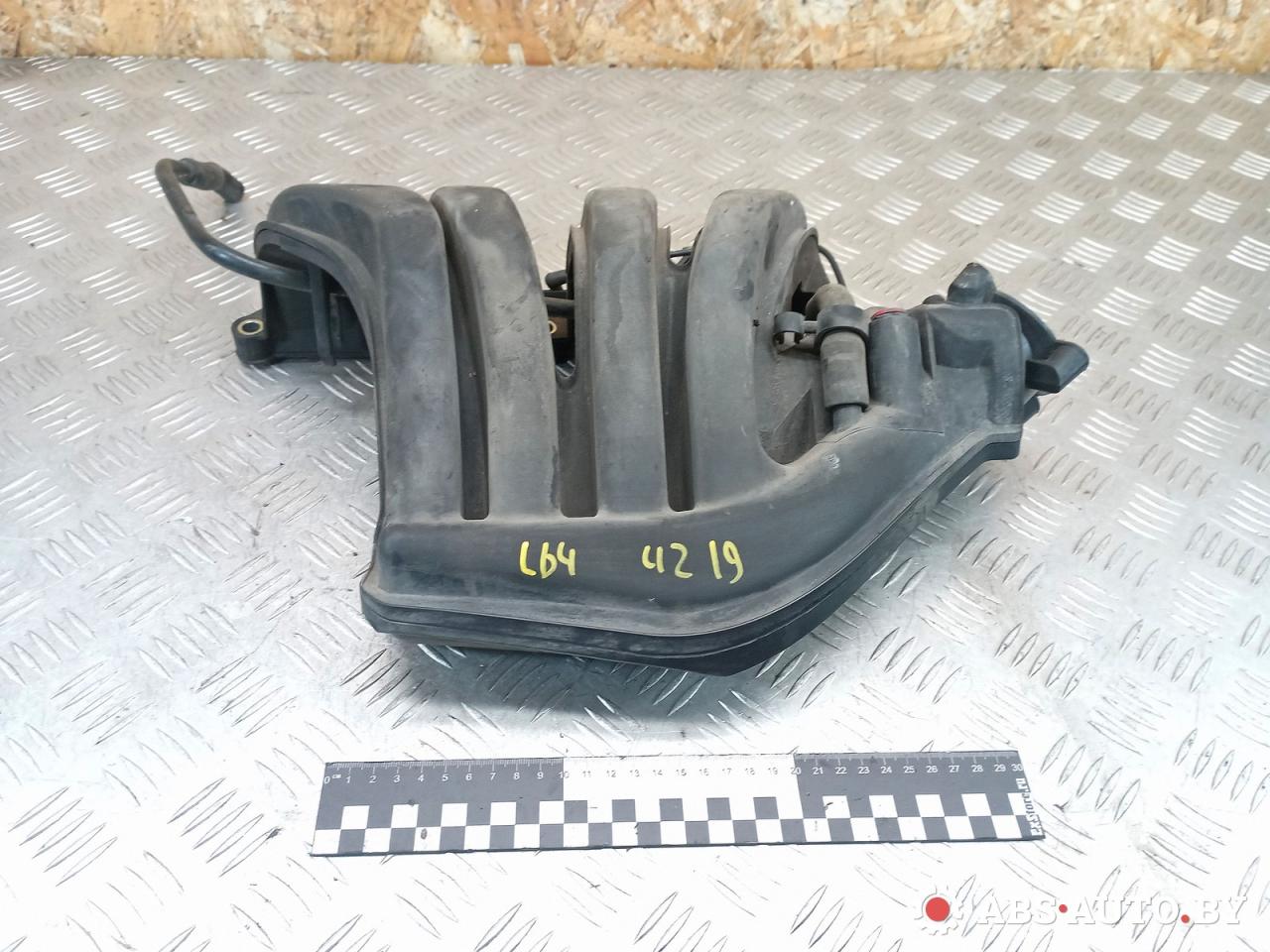 коллектор впускной Mini Cooper 1 поколение 2003, 1.6 л., W10 B16 A, бензин, МКПП, 04777846AE - фото №1