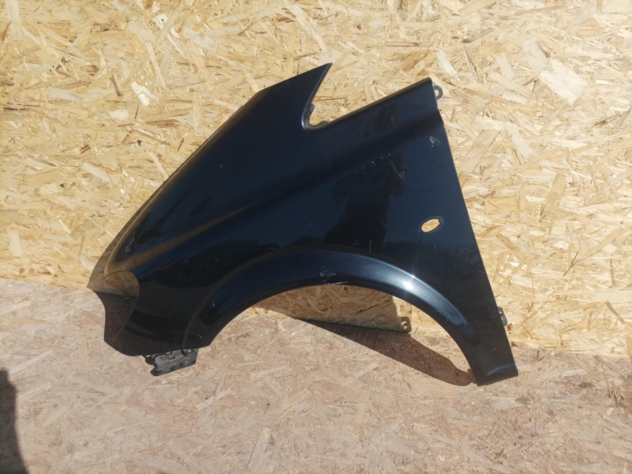 крыло переднее левое Mercedes-Benz Vito W639 2005, 2.2 л., OM 646.982, дизель, МКПП, микроавтобус - фото №1