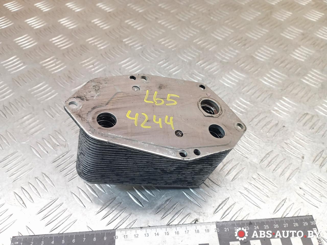 теплообменник масляного фильтра BMW 5 серия E39 1999, 3.0 л., M57 D30 (306D1), дизель, АКПП, 2247204 - фото №1