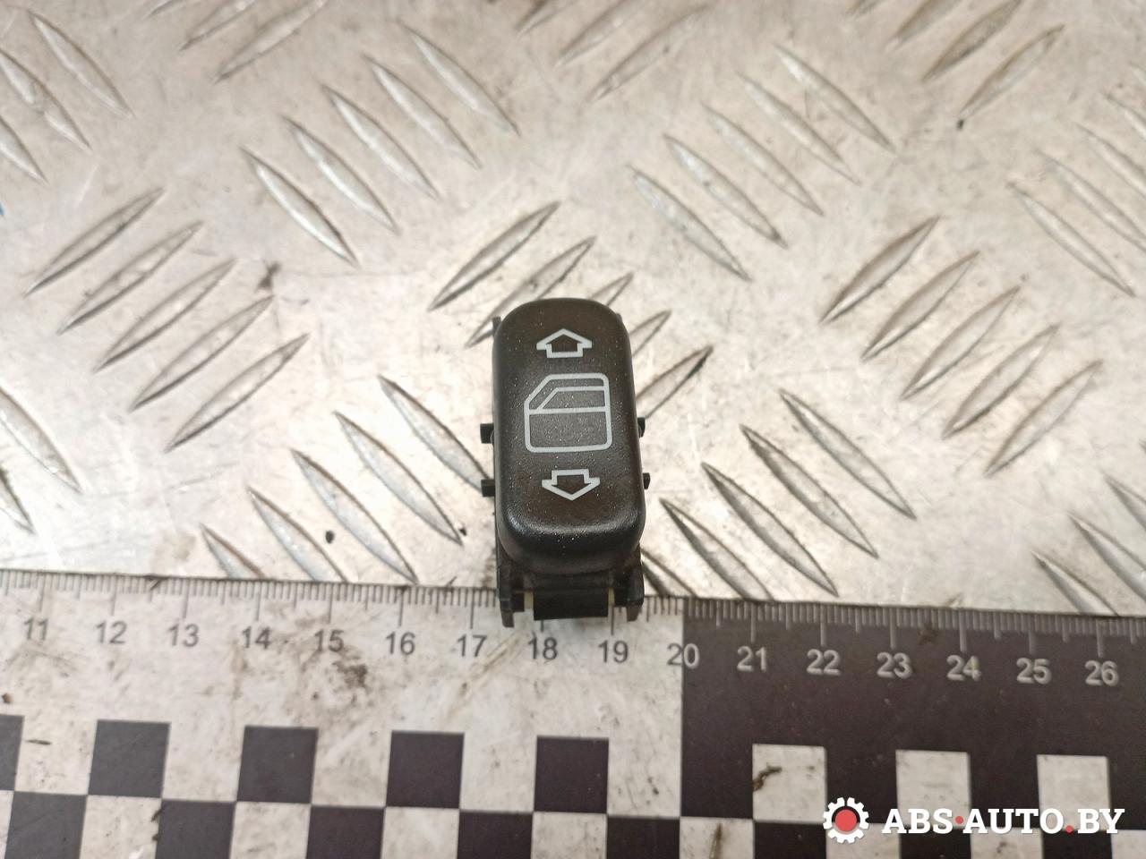 кнопка стеклоподъемника двери Mercedes-Benz S-Класс W220 2002, 3.2 л., дизель, АКПП, седан, 2208201210, A2208201210 - фото №1