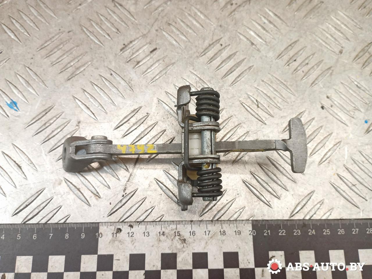 ограничитель открывания двери задней Renault Scenic 3 поколение 2010, 1.5 л., K9K 832, дизель, МКПП, 10005R - фото №1