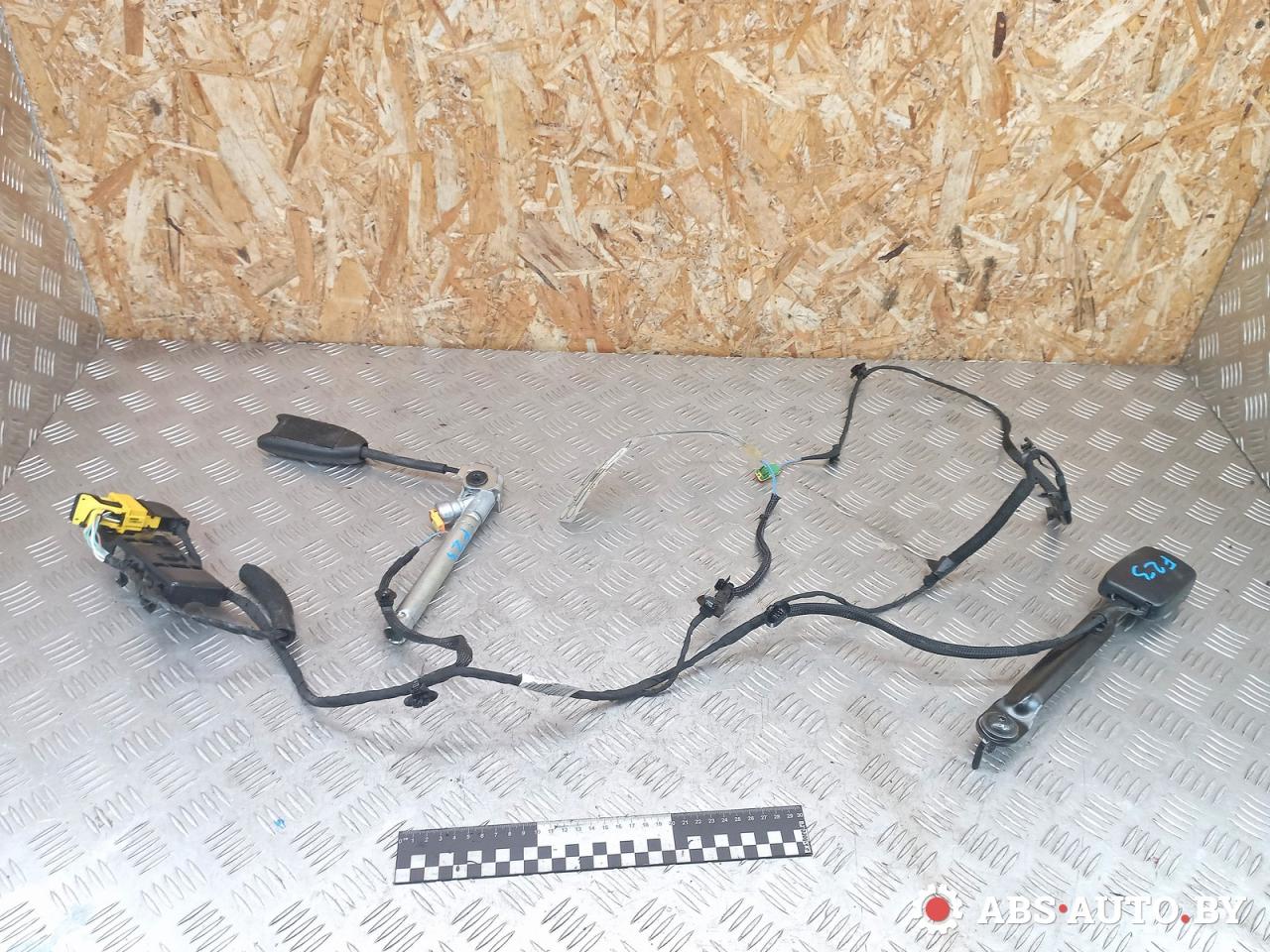 замок ремня безопасности Renault Scenic 3 поколение 2010, 1.5 л., K9K 832, дизель, МКПП, 1000370000303, 443827507, 800394605454570659, 20012R0911121, 55546C4309 - фото №1